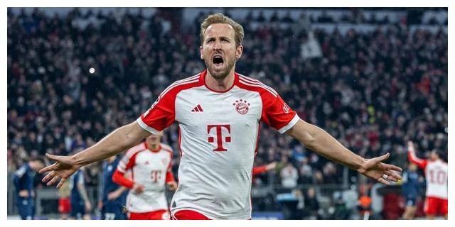 莱万多夫斯基重返赛场，持续失利首场状态出色，拜仁观众沸腾！的简单介绍AYX体育官方网站